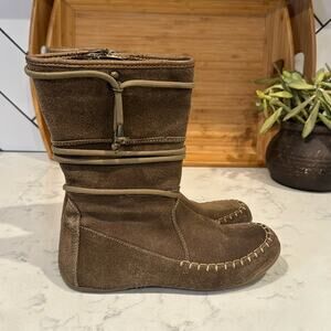 Ozono made and bought in Mexico suede moccasin boots Z indigenous size 7